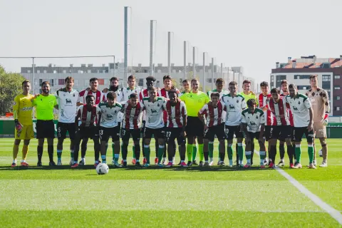 El Racing recupera sensaciones con una cómoda victoria ante la UD Logroñés
