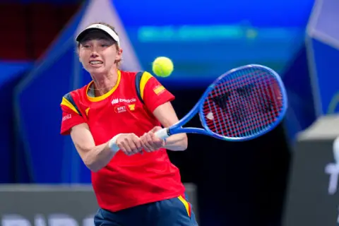 Cristina Bucsa lidera a España en la Billie Jean King Cup ante un Kazajistán sin Rybakina