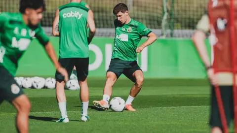 El Racing busca en el Camp Nou una gesta ante un Barça arrollador