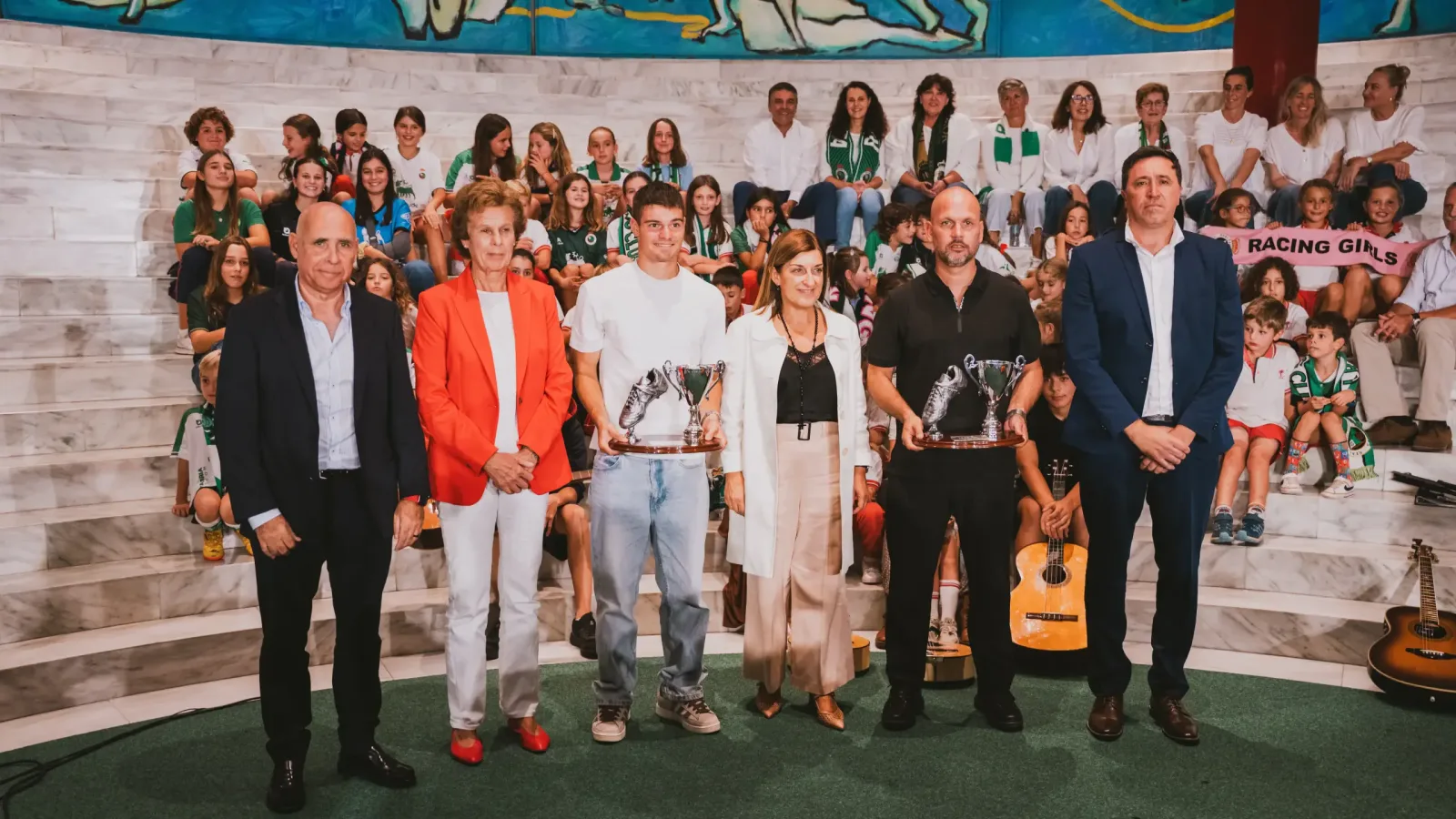 Peio Canales y José Alberto reciben el Trofeo Chisco en una gala marcada por el recuerdo al exjugador