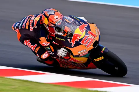 Una doble penalización aparta a Brian Uriarte del podio en Motegi pese a terminar cuarto