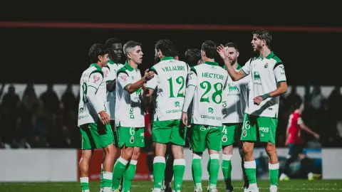 Racing y Gimnástica siguen adelante en la Copa y el Laredo se despide tras plantar cara al Burgos
